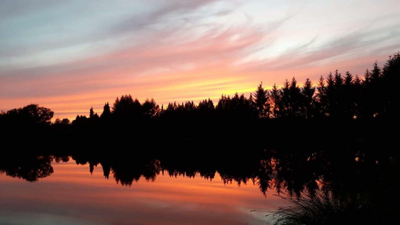 Spruce Lake Sauviat-sur-Vige Εξωτερικό φωτογραφία